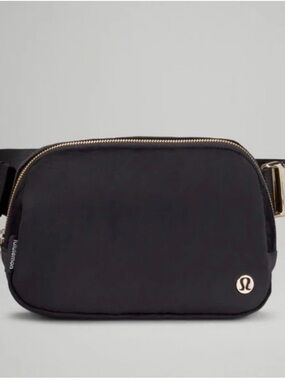 NWT Lululemon Everywhere Belt Bag Velour